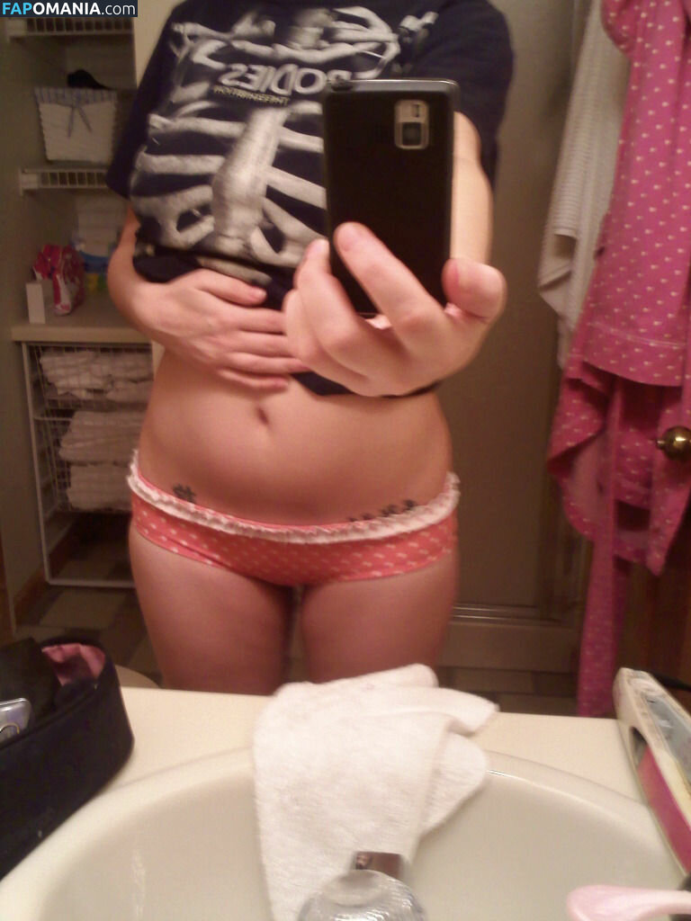 Sally Hager Naken Läckta Foto #14