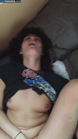 Scout Taylor Compton Naken Läckta Foto #20