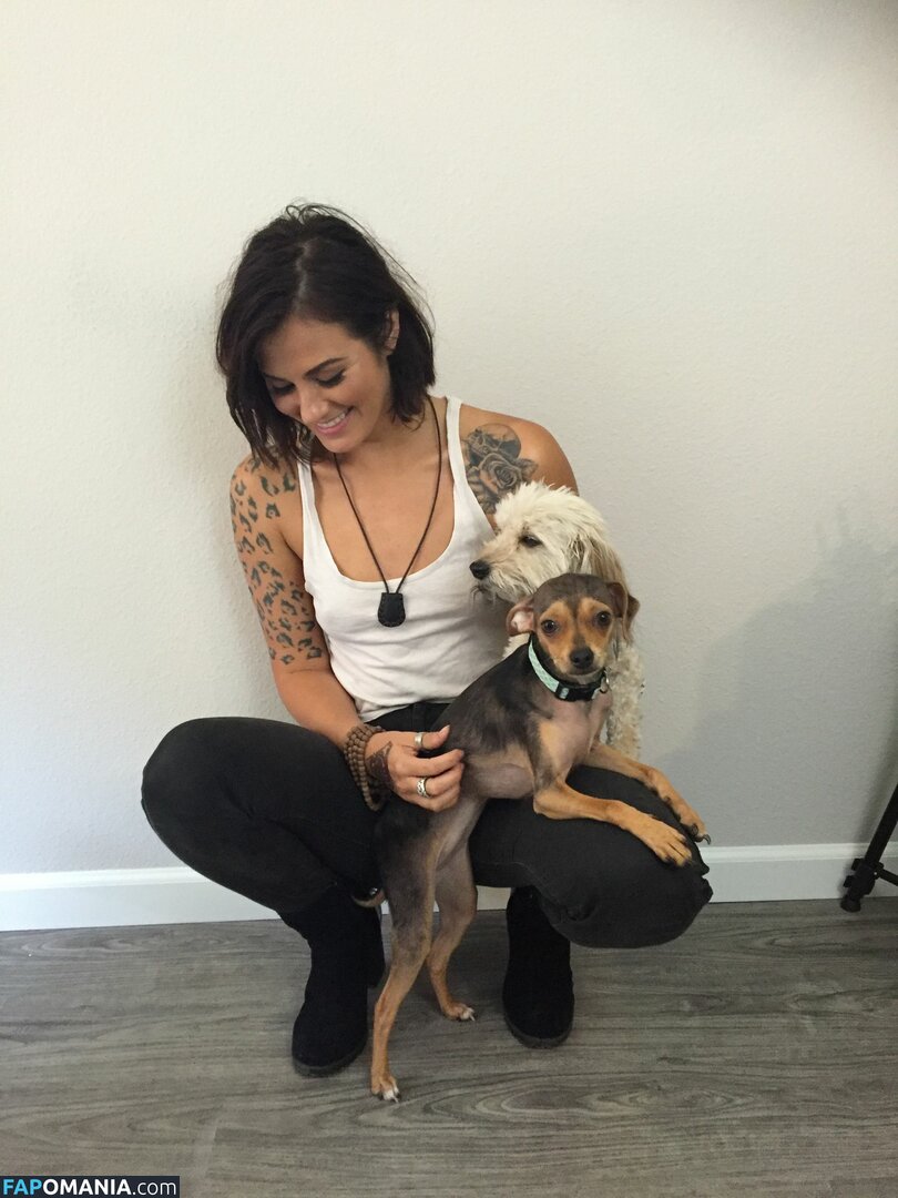 Scout Taylor Compton Naken Läckta Foto #23