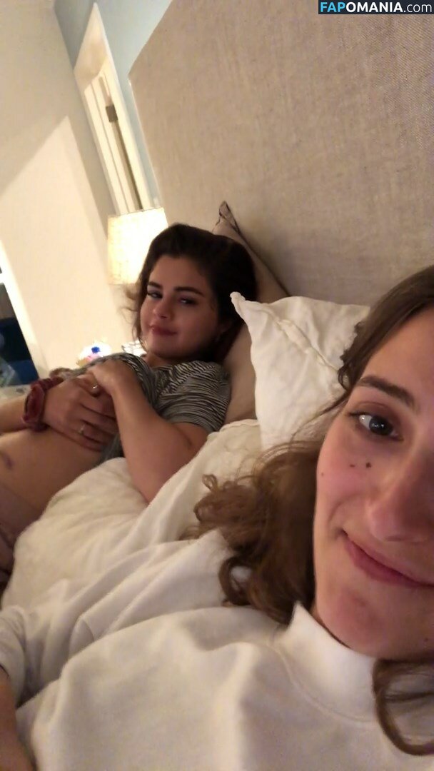 Selena Gomez Naken Läckta Foto #20