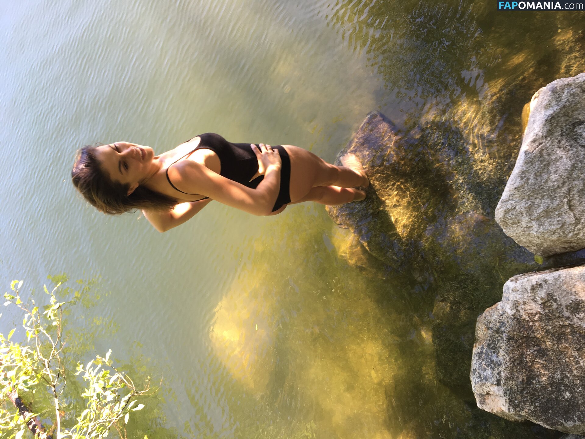 Serinda Swan Naken Läckta Foto #93