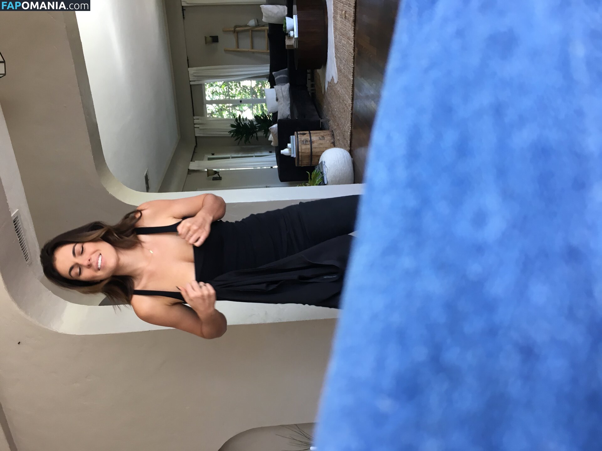 Serinda Swan Naken Läckta Foto #203