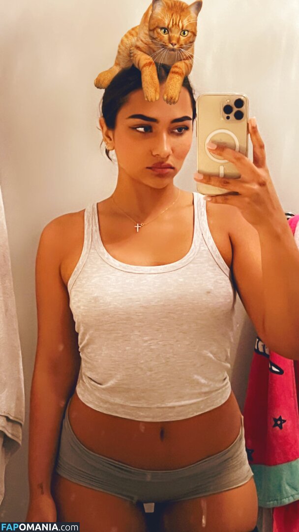 Sienna Mae Gomez / sienna_mae / siennamaegomez Naken OnlyFans  Läckta Foto #689