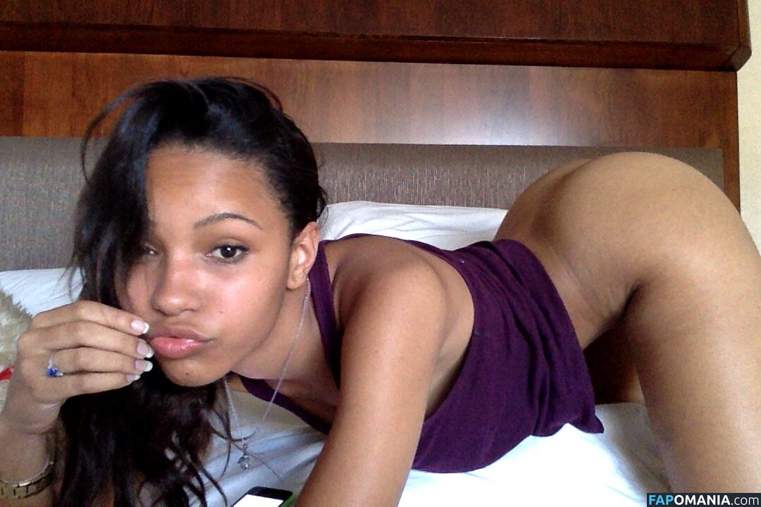 Staci Lyon Naken Läckta Foto #14