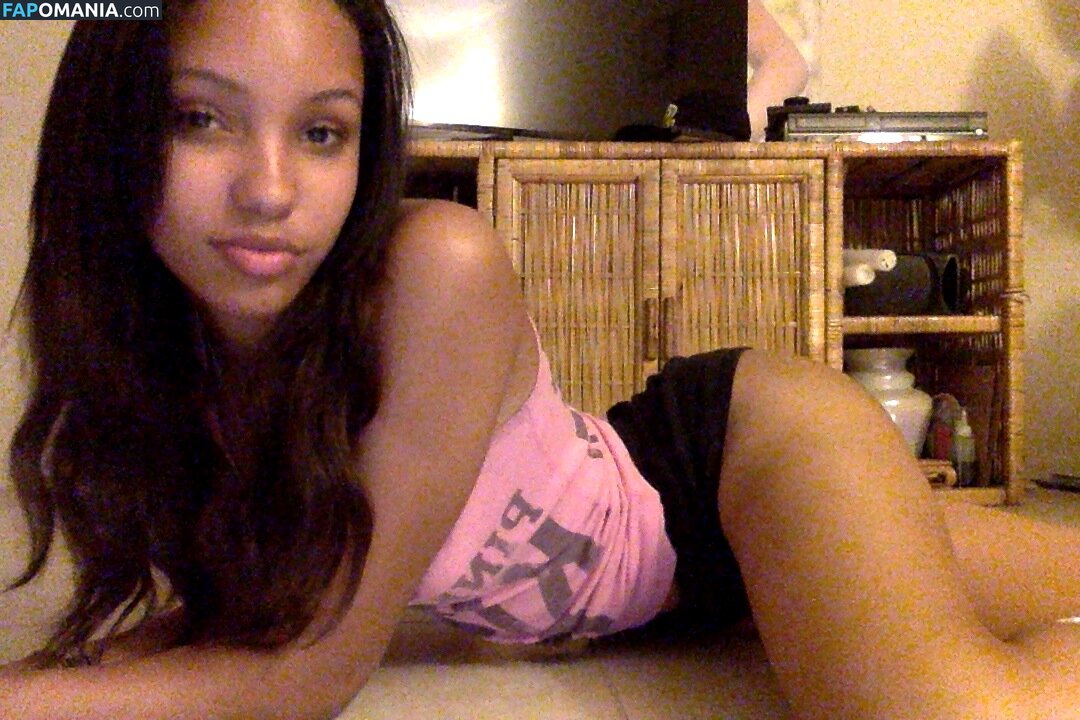 Staci Lyon Naken Läckta Foto #26