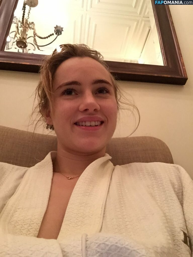 Suki Waterhouse Naken Läckta Foto #12