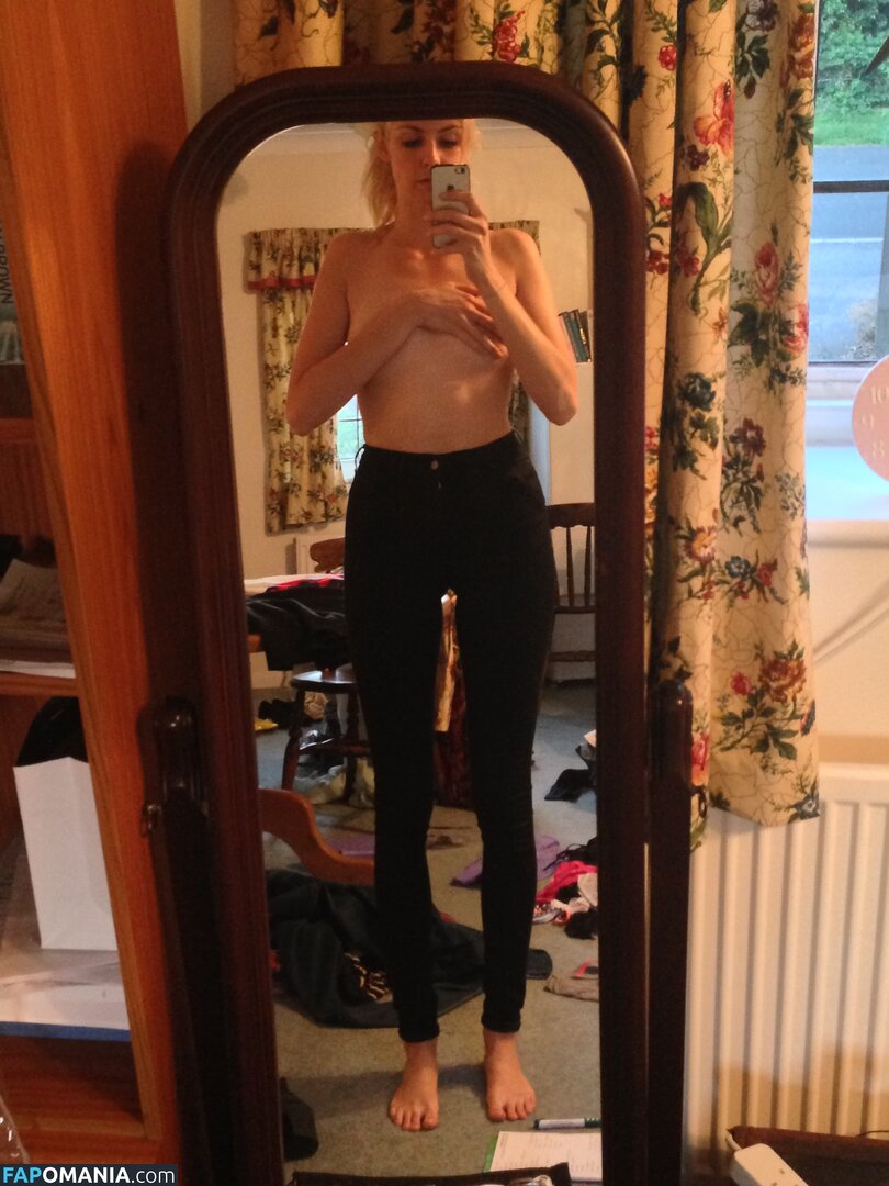 Tamsin Egerton Naken Läckta Foto #1