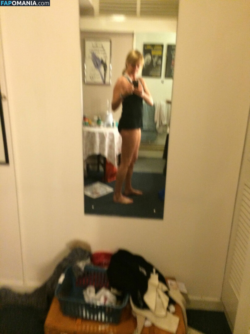 Tamzin Outhwaite Naken Läckta Foto #3