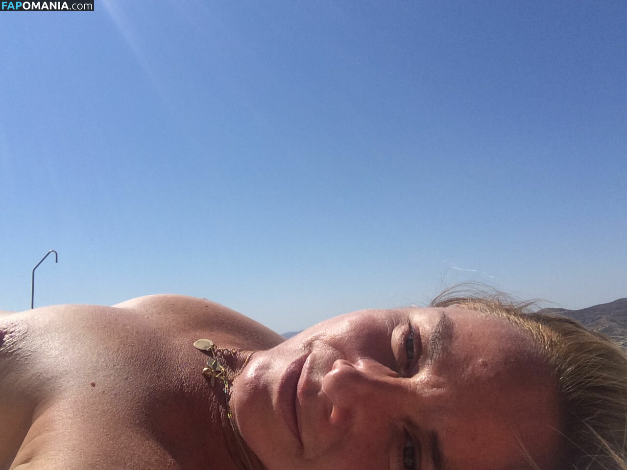 Tamzin Outhwaite Naken Läckta Foto #5