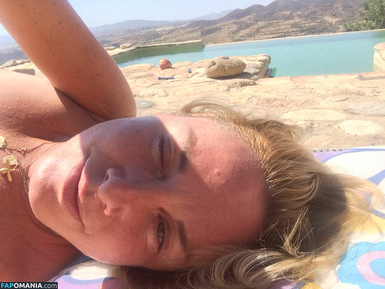 Tamzin Outhwaite Naken Läckta Foto #6