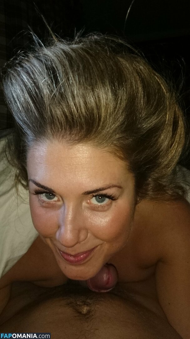 Tone Damli Naken Läckta Foto #3