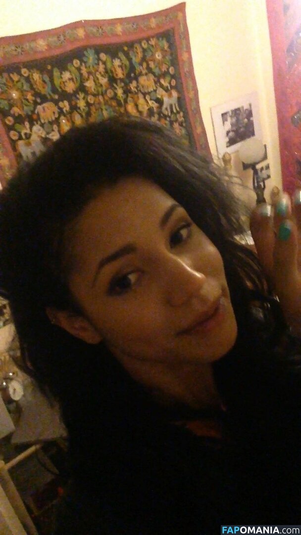 Vick Hope Naken Läckta Foto #2