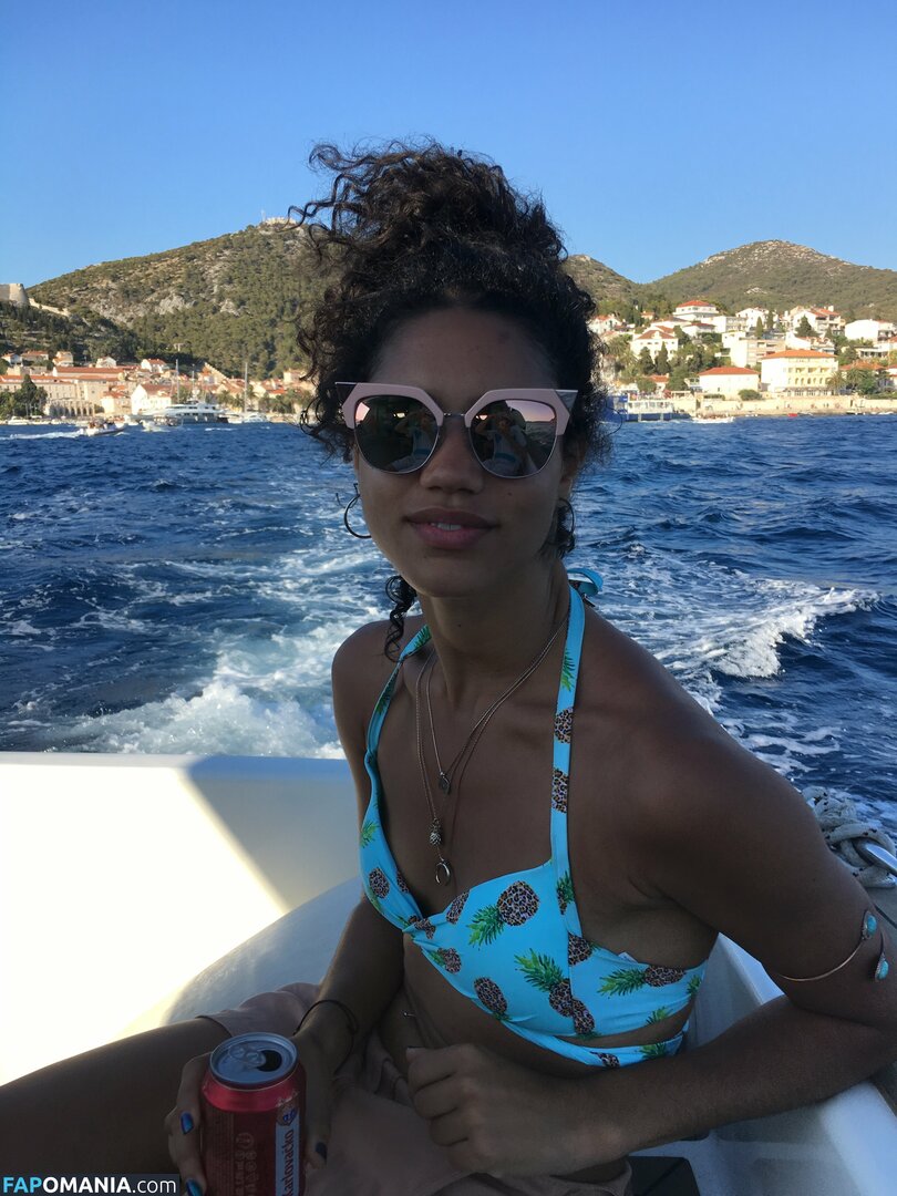 Vick Hope Naken Läckta Foto #195