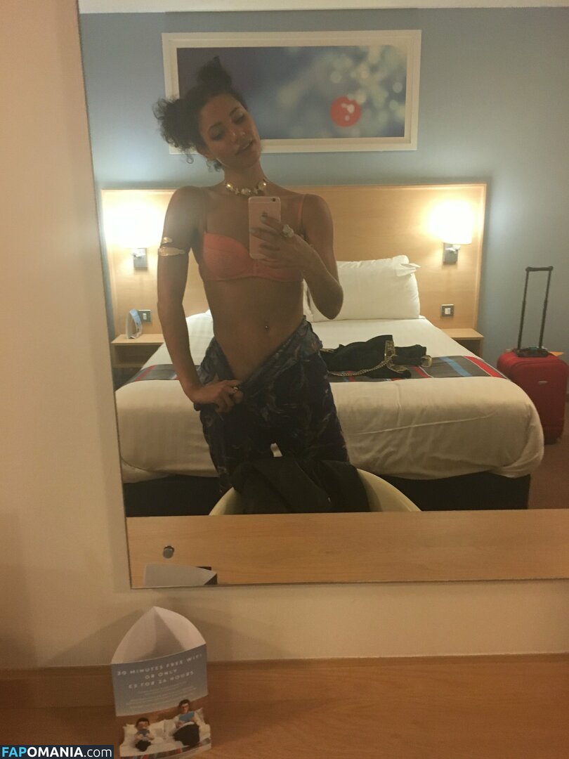 Vick Hope Naken Läckta Foto #292