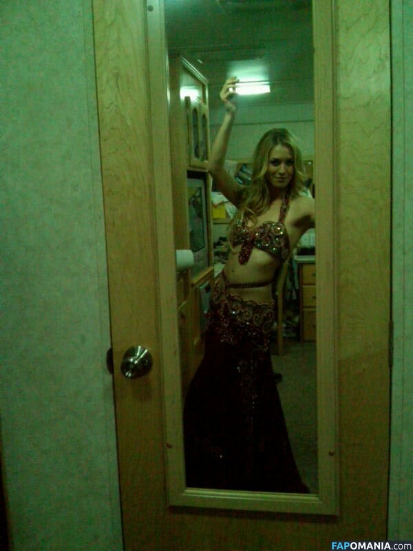 Yvonne Strahovski Naken Läckta Foto #32