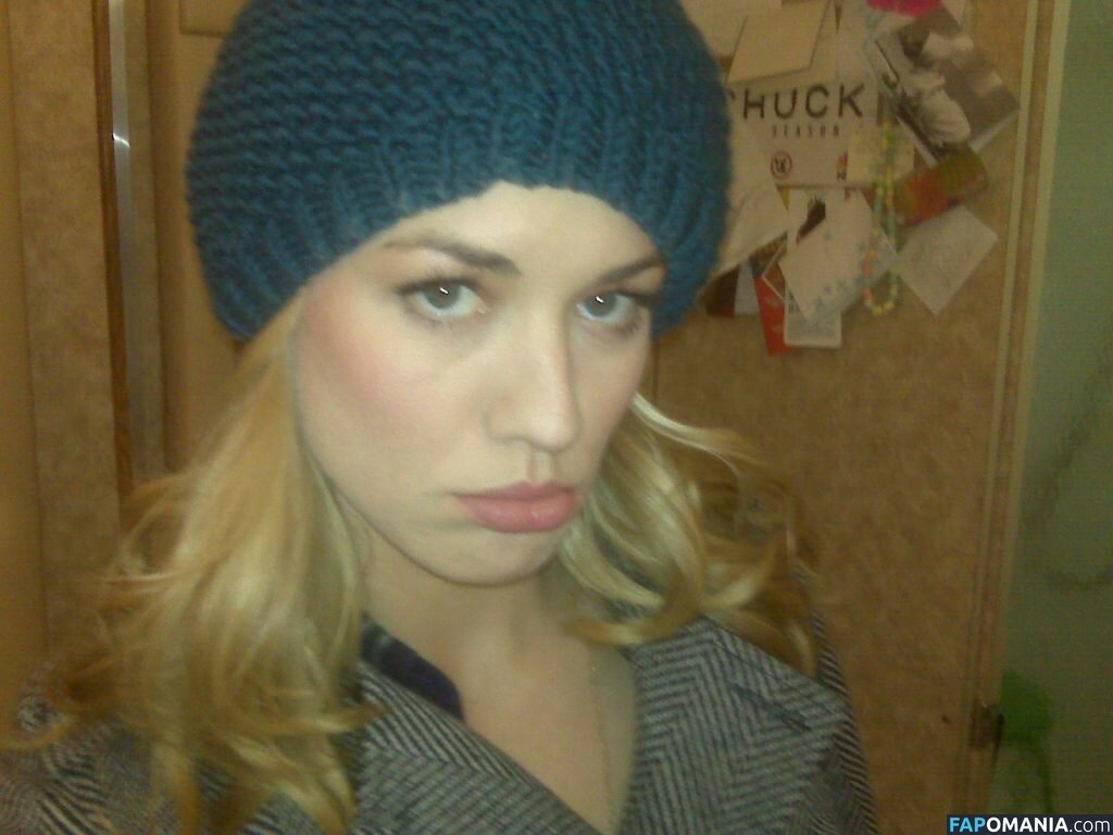 Yvonne Strahovski Naken Läckta Foto #58