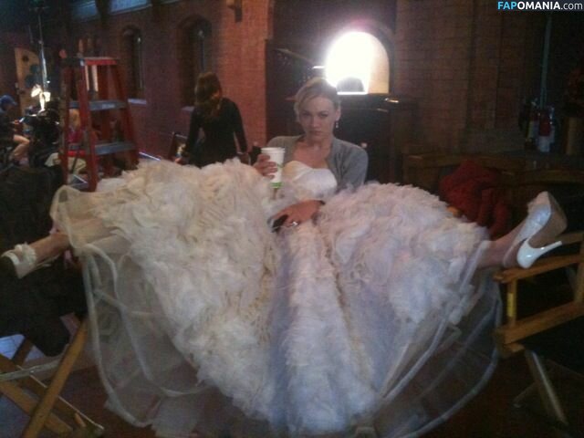 Yvonne Strahovski Naken Läckta Foto #64