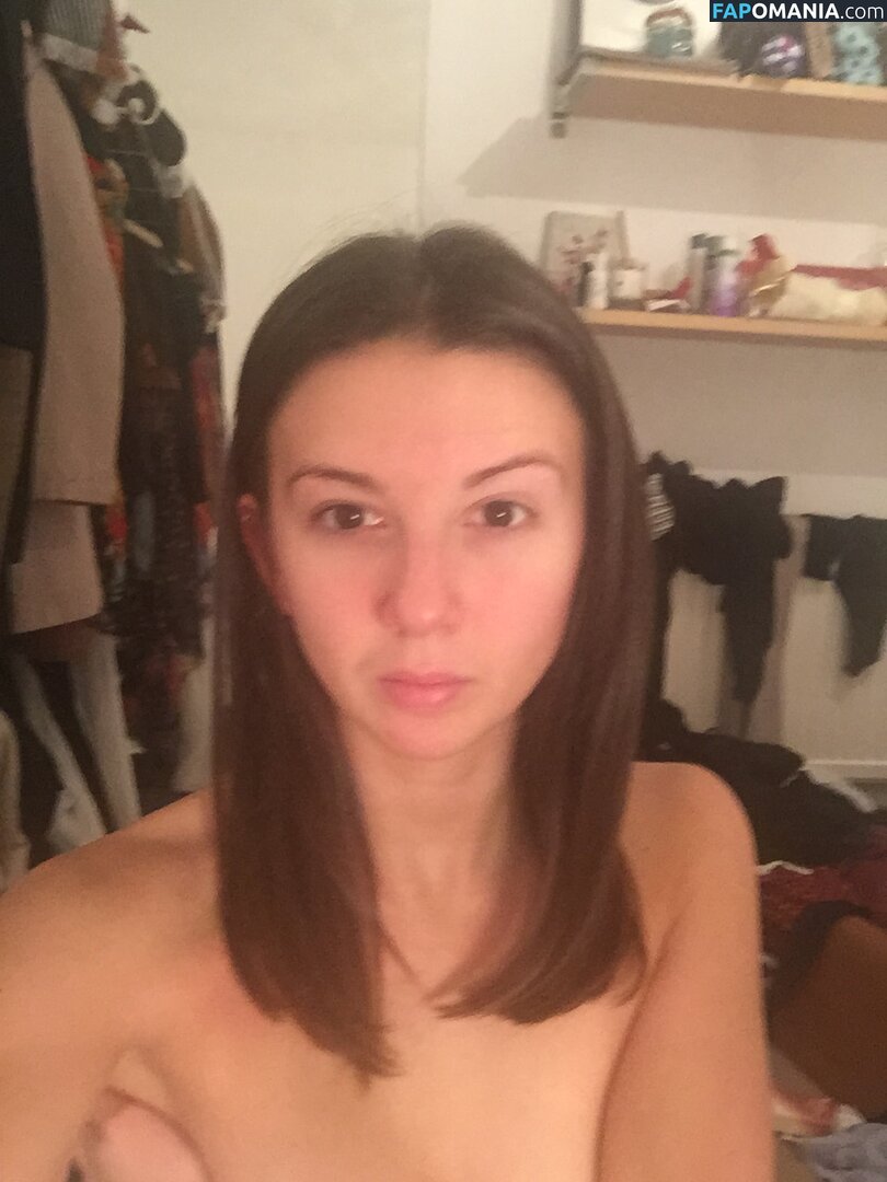 Zizi Strallen Naken Läckta Foto #6