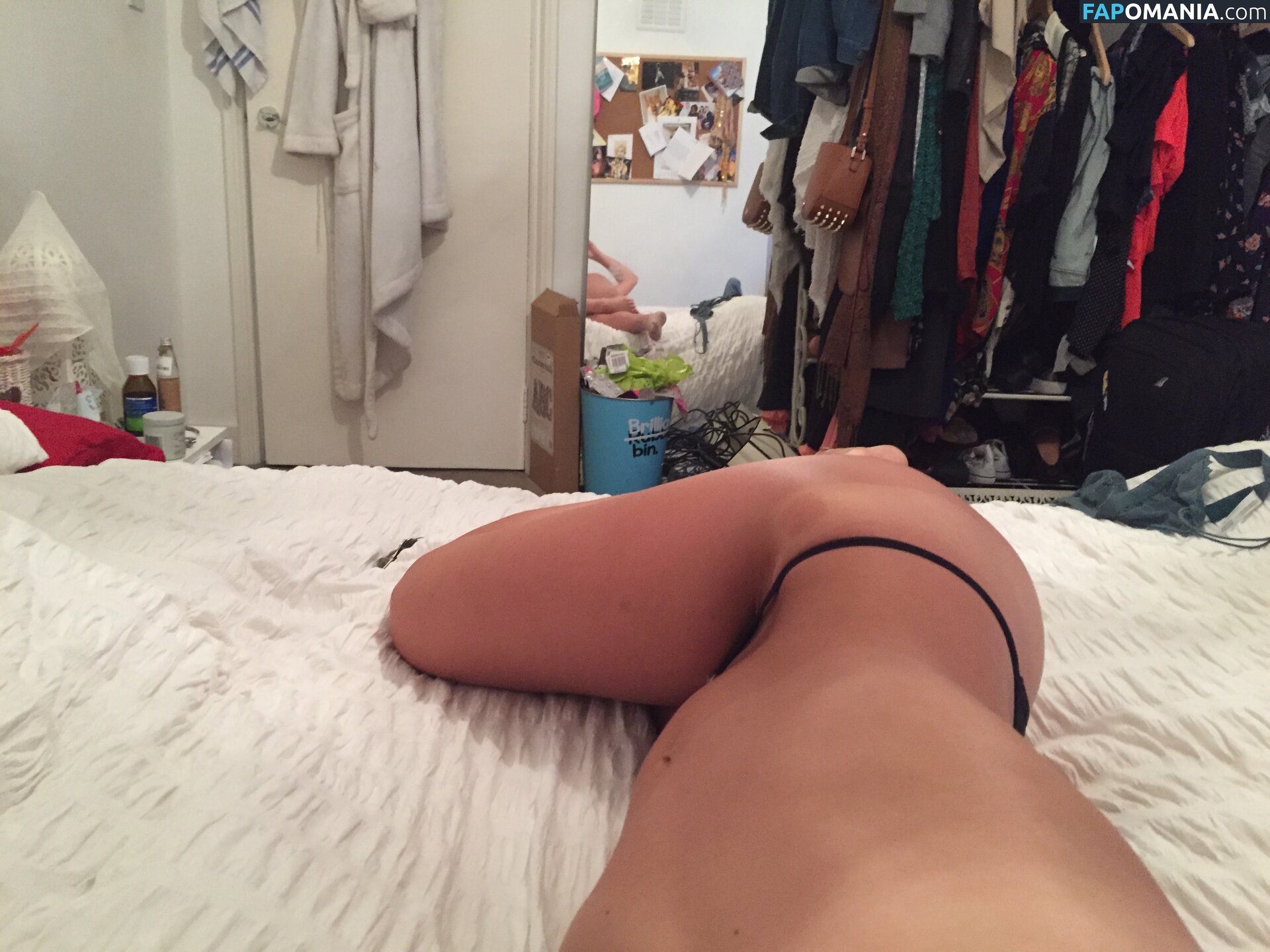 Zizi Strallen Naken Läckta Foto #24