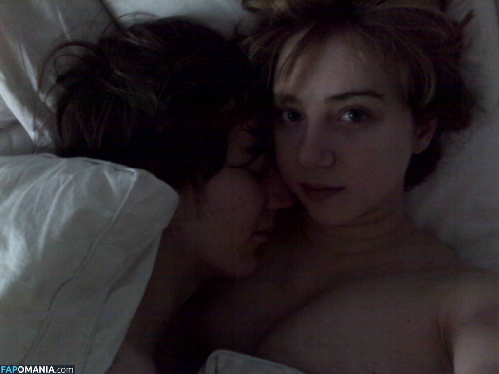 Zoe Kazan Naken Läckta Foto #5