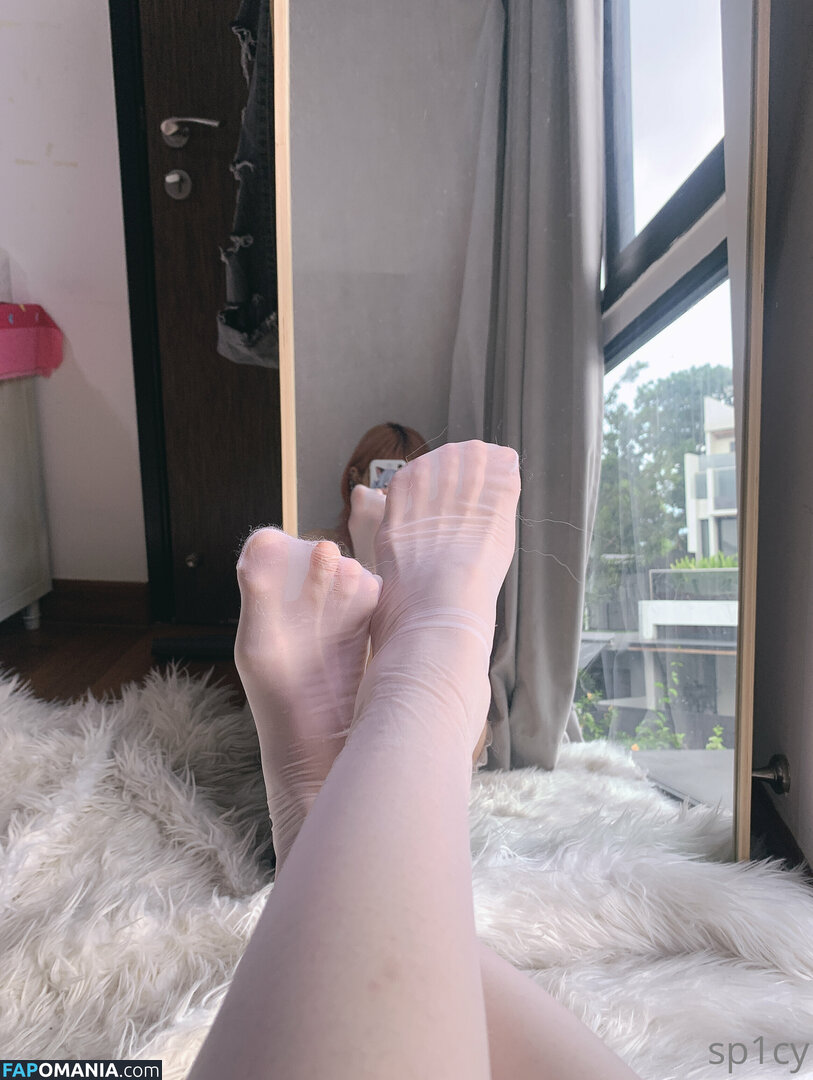 A1es5andra Naken OnlyFans  Läckta Foto #5