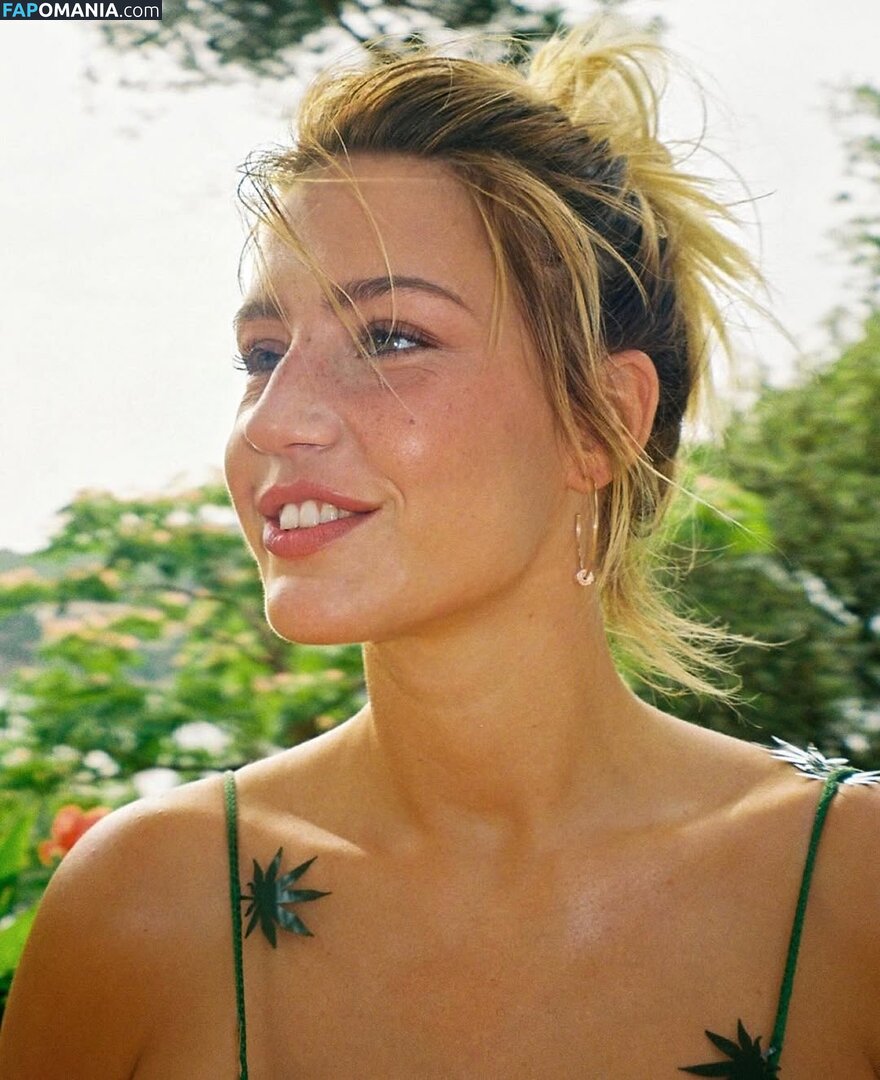 Adele Exarchopoulos / adeleexarchopoulos Naken OnlyFans  Läckta Foto #208