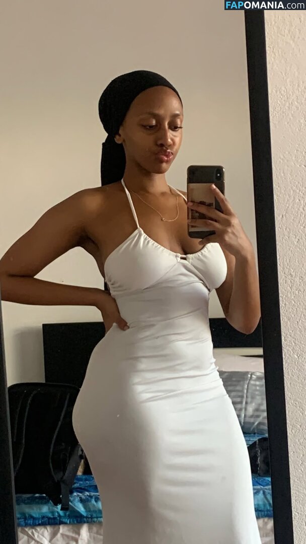 African Booty Meat / curvyandnatural Naken OnlyFans  Läckta Foto #1