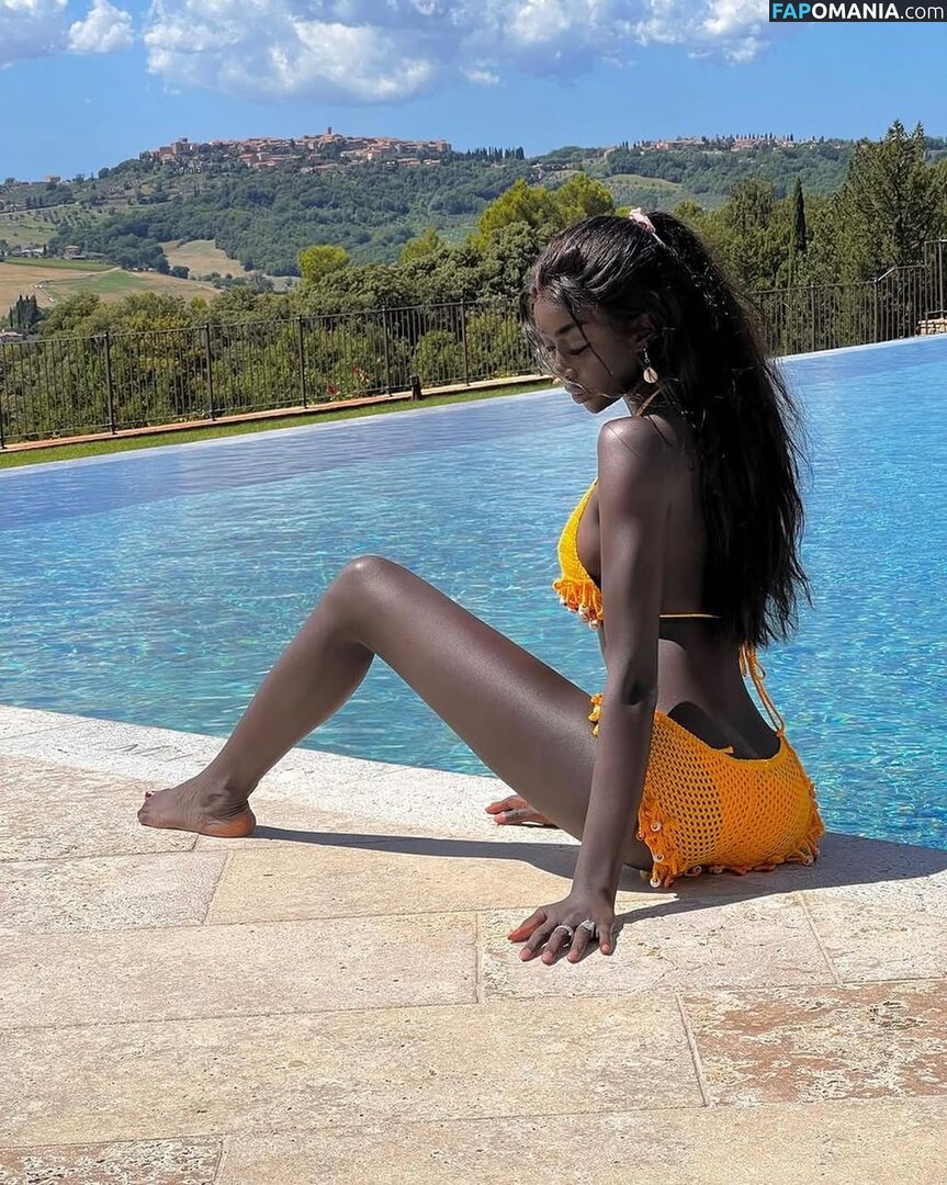 African Booty Meat / curvyandnatural Naken OnlyFans  Läckta Foto #3