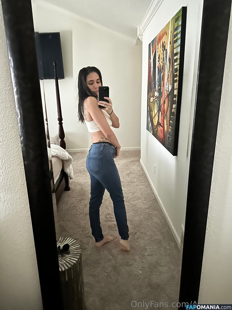 alalice25 / alicealice25 Naken OnlyFans  Läckta Foto #4