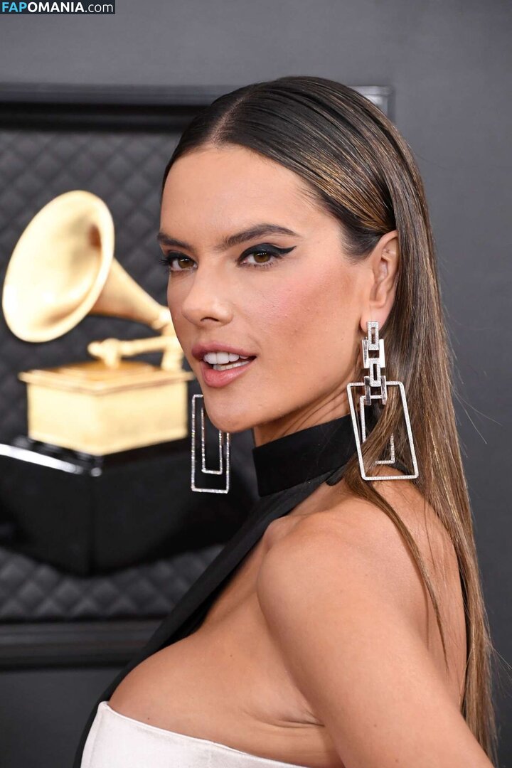 Alessandra / Alessandra Ambrosio / aleambrosio / alelovesanja / alessandraambrosio / https: Naken OnlyFans  Läckta Foto #1599