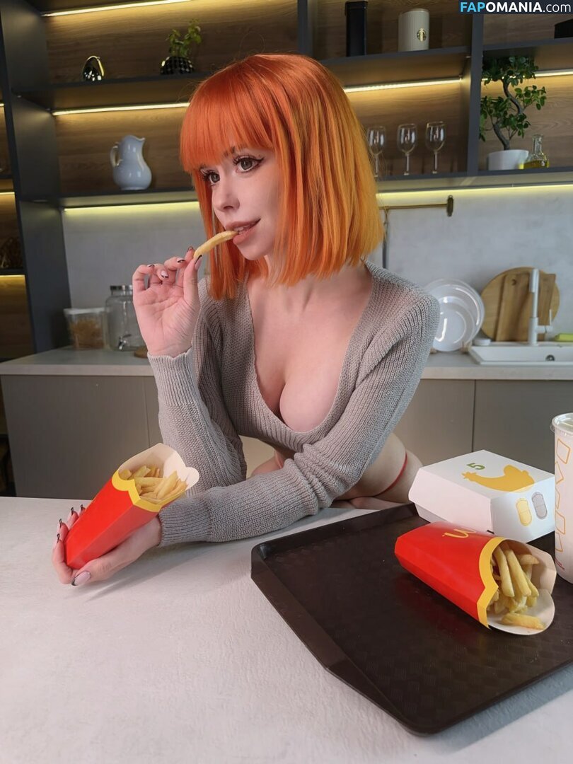 Alexandra Bodler / Caterpillar / caterpillar_cos / caterpillarcos / caterpillarcos_ Naken OnlyFans  Läckta Foto #75