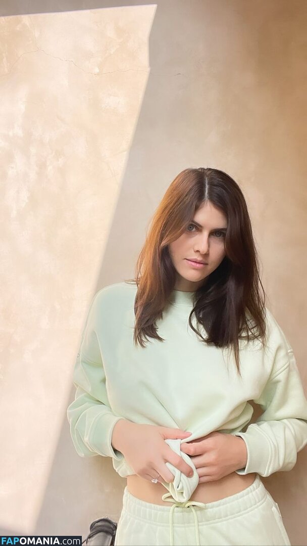 Alexandra Daddario / alexandradaddario Naken OnlyFans  Läckta Foto #2064