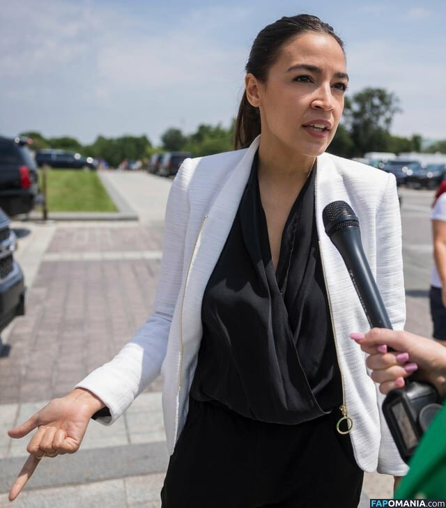 AOC / Alexandria Ocasio-Cortez Naken OnlyFans  Läckta Foto #47