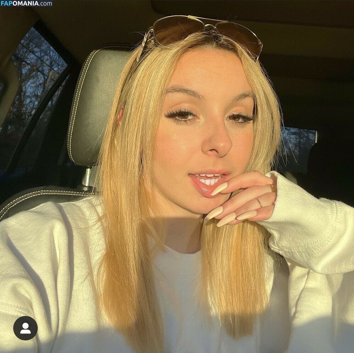 Alexis Simmons / starbabe00 Naken OnlyFans  Läckta Foto #1