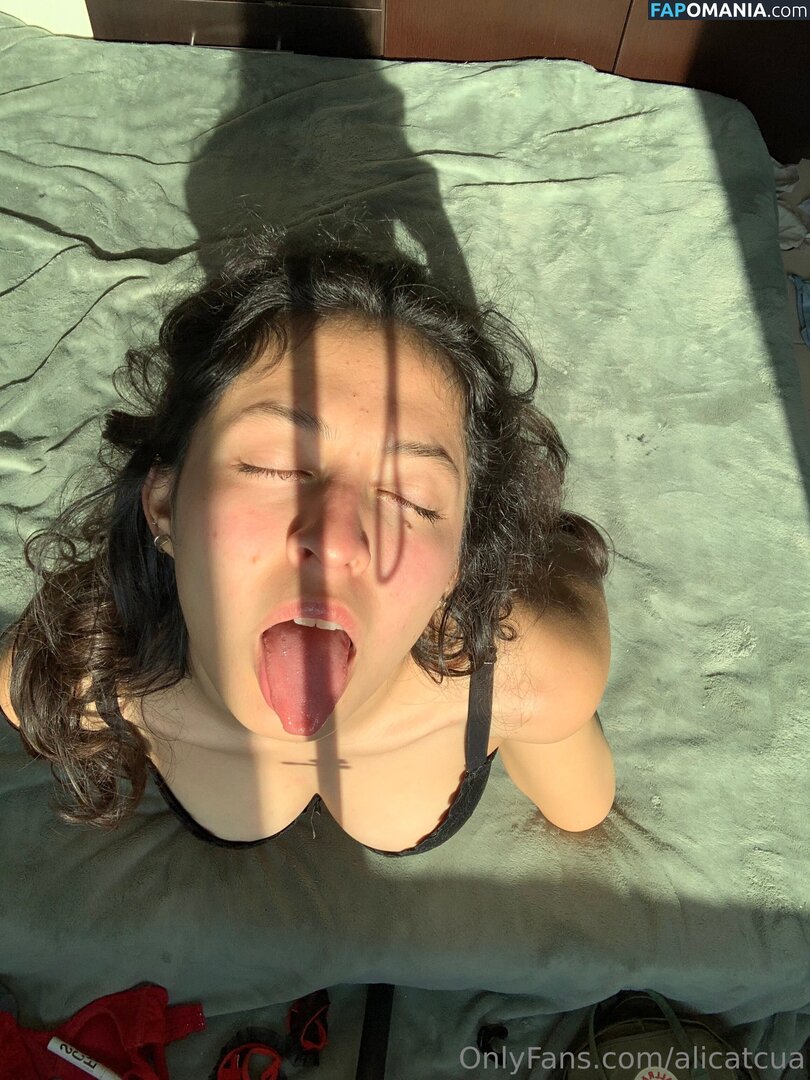 Alicatcua / Alicatcua_ Naken OnlyFans  Läckta Foto #9