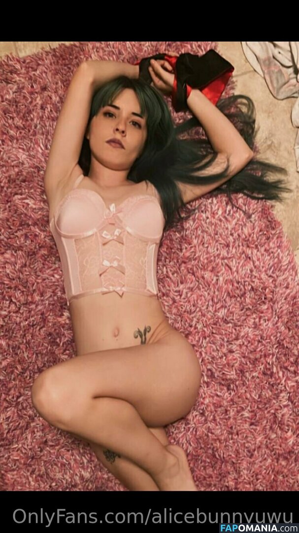 alicebluwu / alicebunnyuwu Naken OnlyFans  Läckta Foto #14
