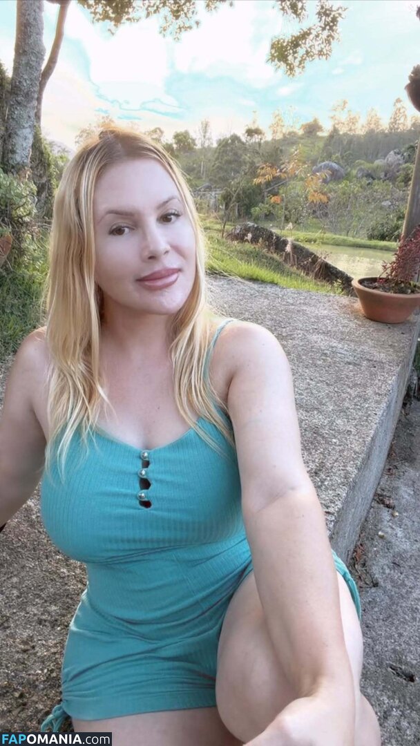 Aline FÜtcher Ouriques Naken OnlyFans  Läckta Foto #8
