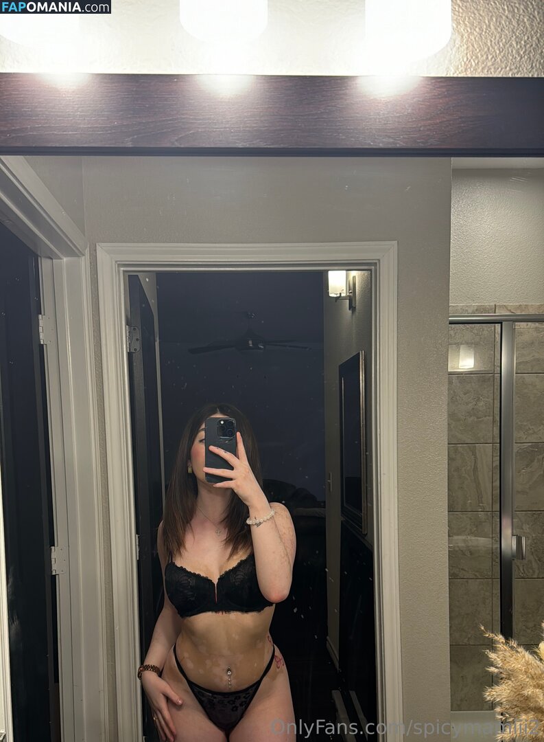 aliza / sheagreekfreak / spicymamiii2 / txmamiiii22 Naken OnlyFans  Läckta Foto #2