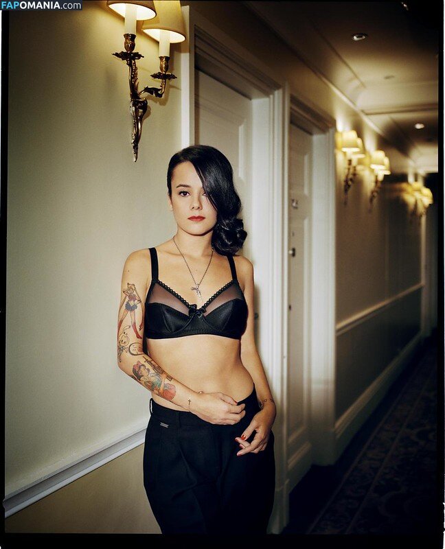 Alizee / alizeeofficiel / alizeesanzeth Naken OnlyFans  Läckta Foto #18