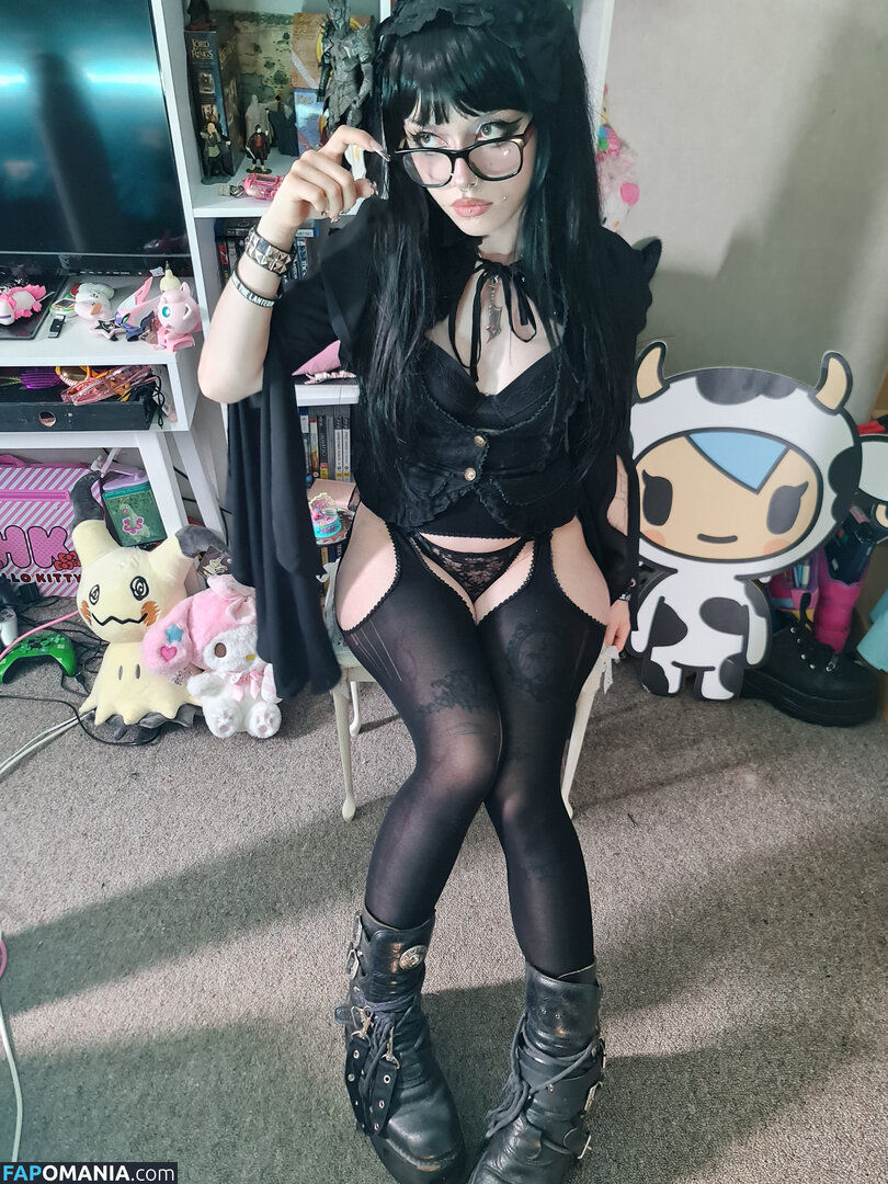 +:｡.ruby ʚ ♡ ɞ ⋆ ✧.｡ / allmyheartbear / myarykerx / usakumyawhore / usakyumawhore Naken OnlyFans  Läckta Foto #8