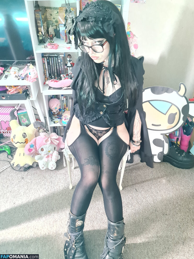 +:｡.ruby ʚ ♡ ɞ ⋆ ✧.｡ / allmyheartbear / myarykerx / usakumyawhore / usakyumawhore Naken OnlyFans  Läckta Foto #11