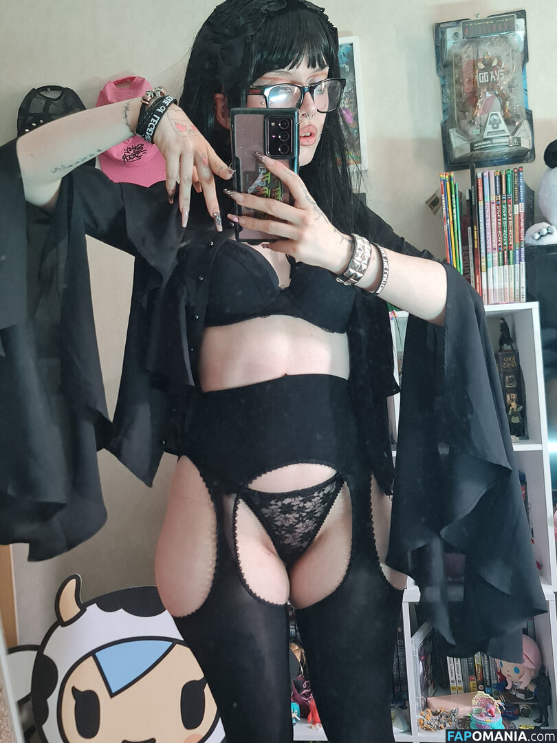 +:｡.ruby ʚ ♡ ɞ ⋆ ✧.｡ / allmyheartbear / myarykerx / usakumyawhore / usakyumawhore Naken OnlyFans  Läckta Foto #20