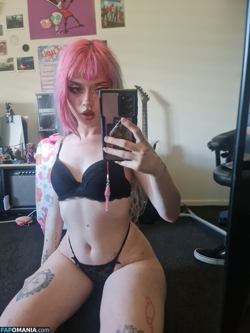 +:｡.ruby ʚ ♡ ɞ ⋆ ✧.｡ / allmyheartbear / myarykerx / usakumyawhore / usakyumawhore Naken OnlyFans  Läckta Foto #36