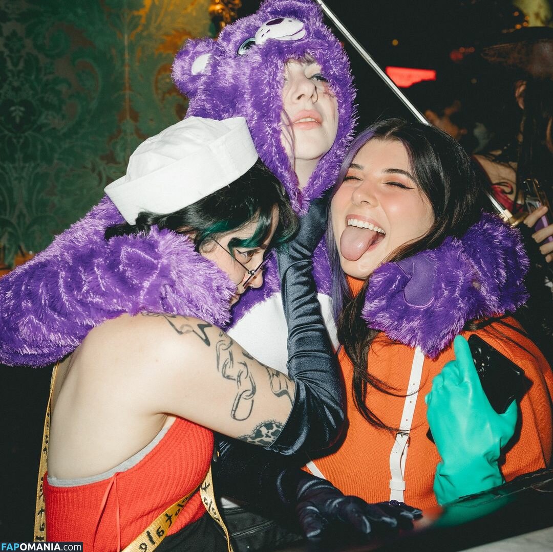 Alluux / alluux_ / alluux_official / amouranth Naken OnlyFans  Läckta Foto #40