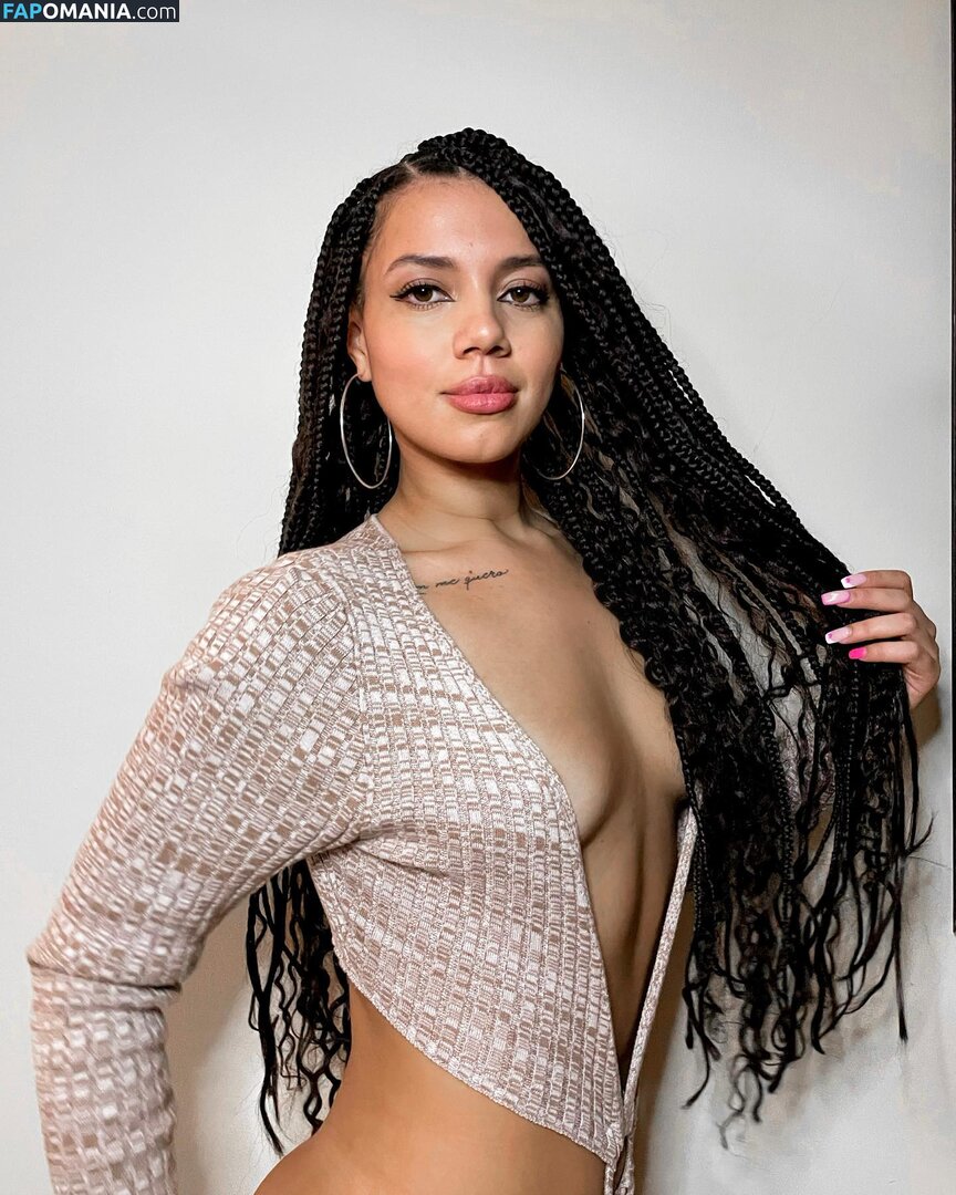 Amanda Carvalinda Naken OnlyFans  Läckta Foto #7