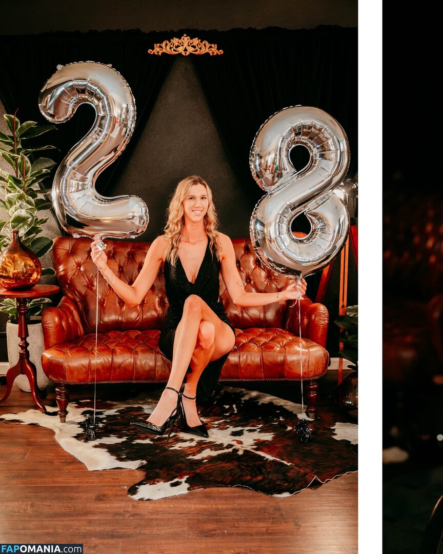 Amazon Allie / alliephunter / amazonalli32 Naken OnlyFans  Läckta Foto #13