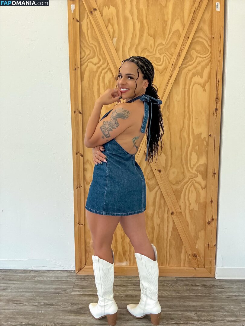 Amber Reacts / amber walker / ambercharity5 Naken OnlyFans  Läckta Foto #10