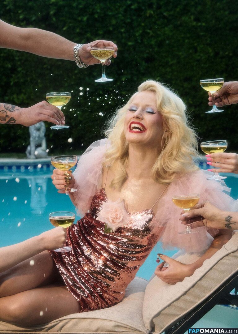 Amy Taylor / Amyl And The Sniffers / amytaylor / caltexcowgirll Naken OnlyFans  Läckta Foto #15