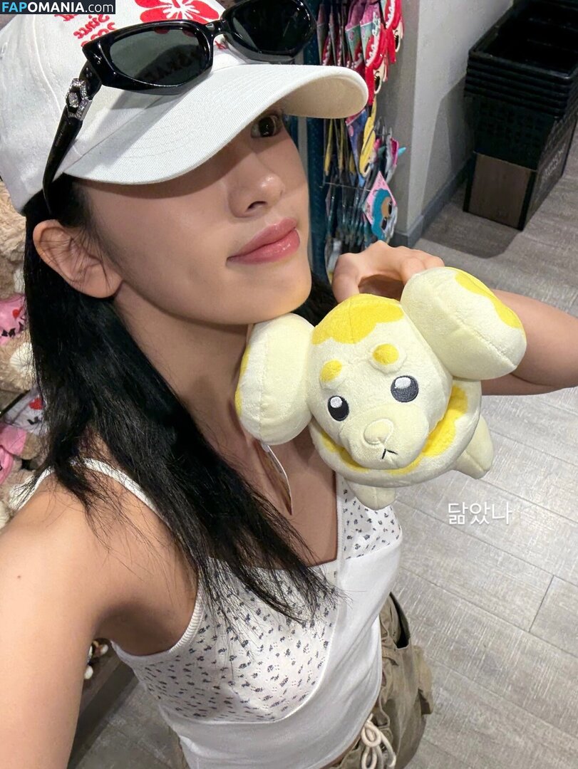 An IVE / An Yujin 안유진 | / _yujin_an Naken OnlyFans  Läckta Foto #27