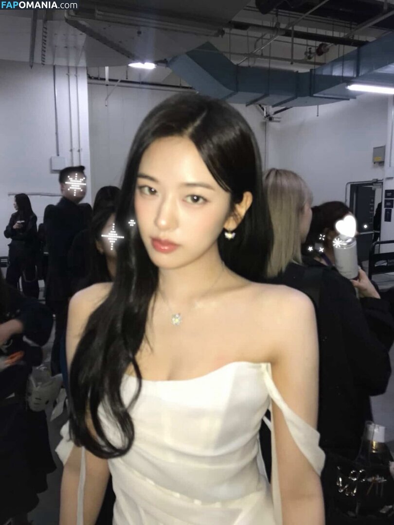 An IVE / An Yujin 안유진 | / _yujin_an Naken OnlyFans  Läckta Foto #31